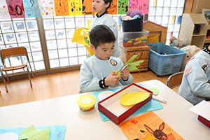たんぽぽの制作　A・B