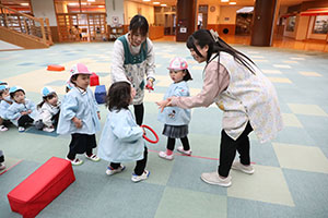 リレーにチャレンジ！　こあら・うさぎ