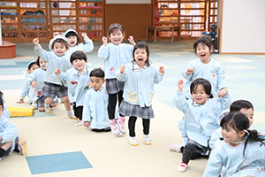 リレーにチャレンジ！　こあら・うさぎ