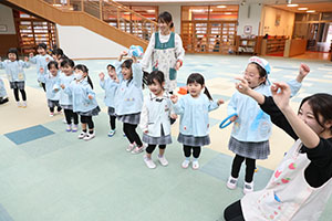 リレーにチャレンジ！　こあら・うさぎ