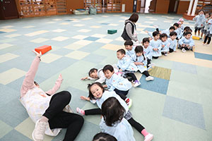 リレーにチャレンジ！　こあら・うさぎ