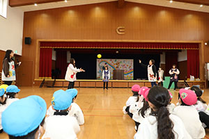3月生まれのお誕生会　ードッジボールー　年中　NO．1