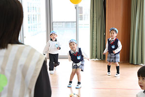 3月生まれのお誕生会　ードッジボールー　年中　NO．1
