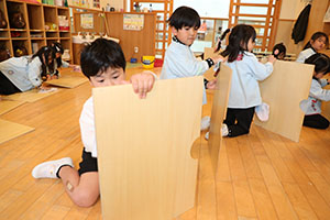 大掃除頑張っています　E