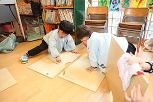 大掃除頑張っています　E