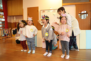 森の中の発表会　あひる・ばら