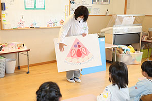 年中組の科学教室「鏡の不思議」　ひまわり・さくら・たんぽぽ