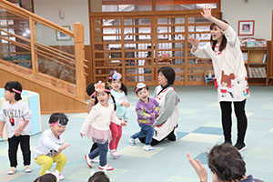 3月生まれのお誕生会　ー劇ごっこー　　ひよこ・あひる