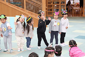 3月生まれのお誕生会　ー劇ごっこー　　ひよこ・あひる