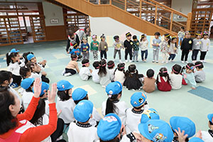 3月生まれのお誕生会　ー劇ごっこー　　ひよこ・あひる