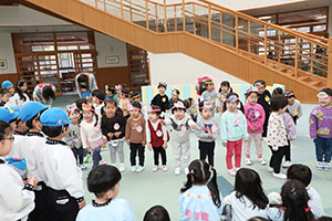 3月生まれのお誕生会　ー劇ごっこー　　ひよこ・あひる