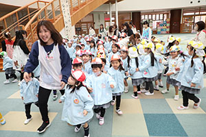 3月生まれのお誕生会　ー宝さがしー　　年少