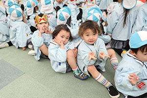 3月生まれのお誕生会　ー宝さがしー　　年少