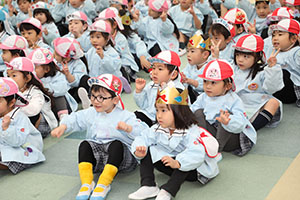 3月生まれのお誕生会　ー宝さがしー　　年少