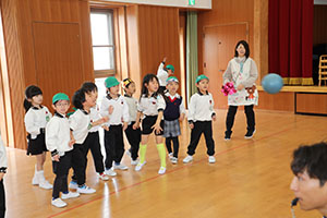 3月生まれのお誕生会 　ードッジボールー　　年長