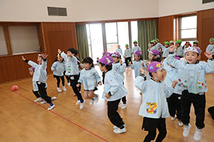 3月生まれのお誕生会 　ードッジボールー　　年長