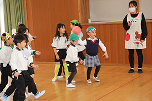 3月生まれのお誕生会 　ードッジボールー　　年長