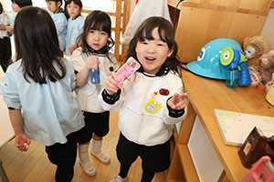 キラキラジュースの制作　ばら・ひまわり