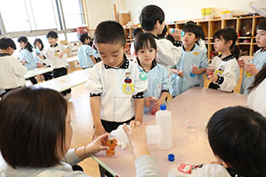 キラキラジュースの制作　ばら・ひまわり