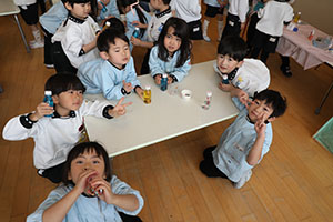 キラキラジュースの制作　ばら・ひまわり