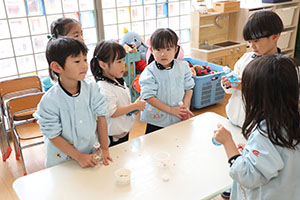 キラキラジュースの制作　ばら・ひまわり