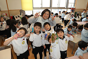 キラキラジュースの制作　ばら・ひまわり