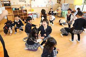 年中組最後のイングリッシュ　ばら
