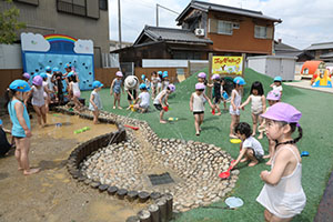 泥んこ遊び　さくら・すみれ