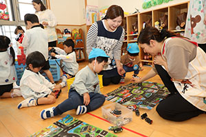 ひまわり組さんと遊びました　ぺんぎん・ひまわり