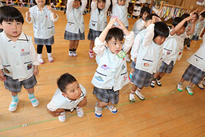 元気いっぱい朝の会の様子です・ぱんだ・ことり・うさぎ　