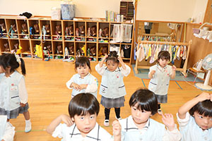 元気いっぱい朝の会の様子です・ぱんだ・ことり・うさぎ　