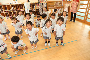 元気いっぱい朝の会の様子です・ぱんだ・ことり・うさぎ　