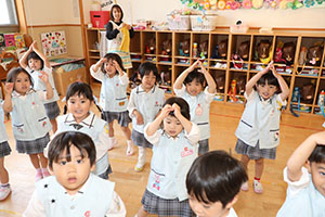 元気いっぱい朝の会の様子です・ぱんだ・ことり・うさぎ　