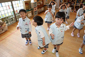元気いっぱい朝の会の様子です・ぱんだ・ことり・うさぎ　