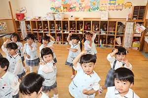 元気いっぱい朝の会の様子です・ぱんだ・ことり・うさぎ　