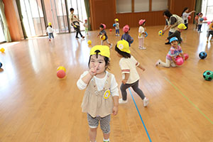 ボール遊び　ひよこ・あひる・ぺんぎん