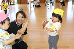 ボール遊び　ひよこ・あひる・ぺんぎん