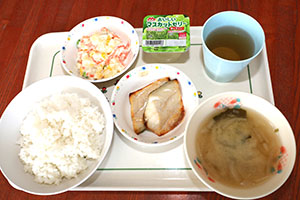粘土作りに挑戦！　さくら・E