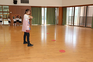 風船で楽しい運動遊び　A