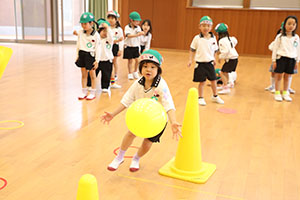 風船で楽しい運動遊び　A