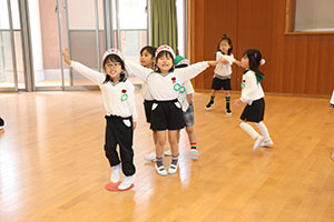 風船で楽しい運動遊び　A