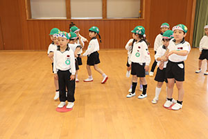 風船で楽しい運動遊び　A
