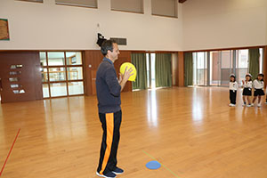 風船で楽しい運動遊び　A
