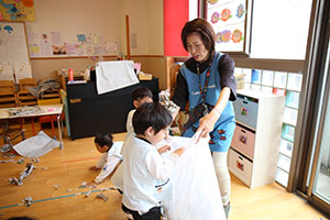 新聞遊びで大盛り上がり！　こあら