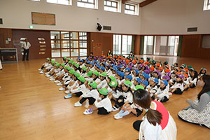 人権についてお話を聞きました　　年長組