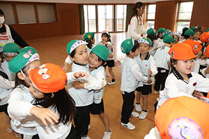 人権についてお話を聞きました　　年長組