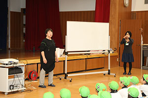 人権についてお話を聞きました　　年長組