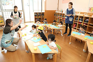 そらまめの制作　　あひる