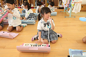 ピアニカの活動　ひまわり・さくら・ばら