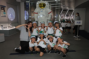プラネタリウム見学　　たくさんの星がきれいだったね　A・B　NO．1